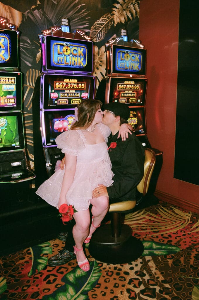 Halle & Edward’s Nostalgic Las Vegas Elopement at the Little White Wedding Chapel