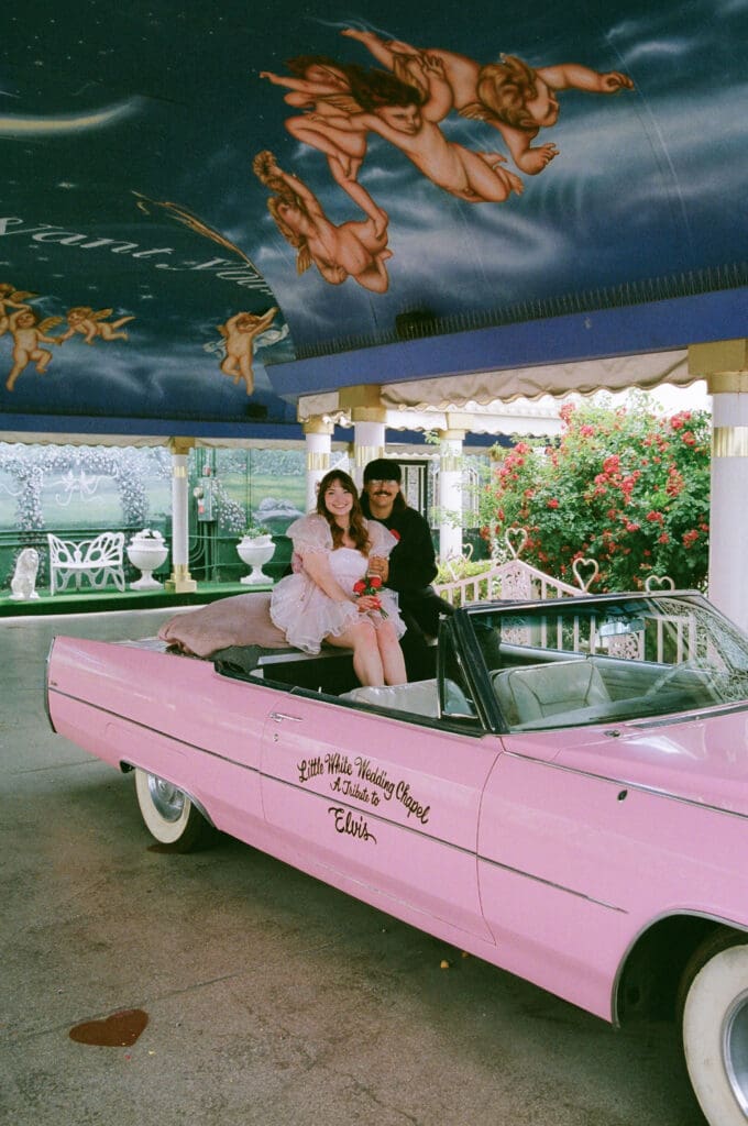 Halle & Edward’s Nostalgic Las Vegas Elopement at the Little White Wedding Chapel