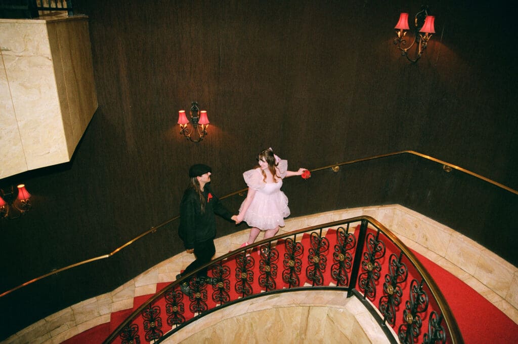 Halle & Edward’s Nostalgic Las Vegas Elopement at the Little White Wedding Chapel
