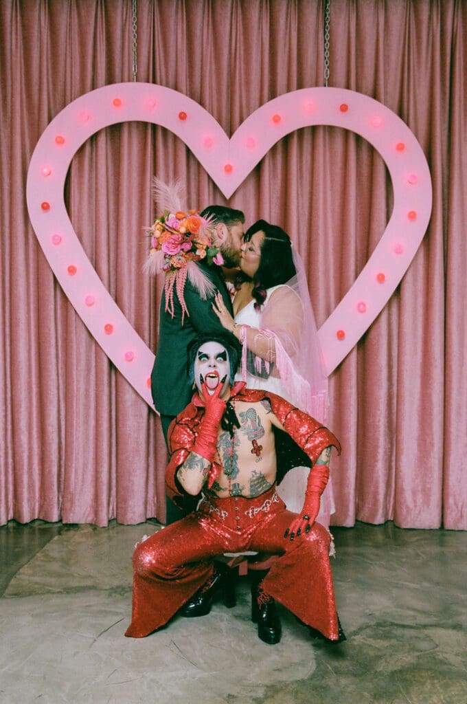 cute picture of the newlyweds kissing