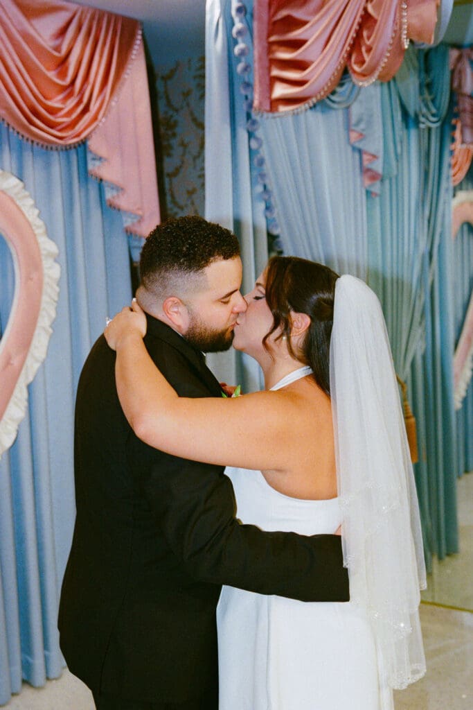 Chapel & Downtown in 90 Minutes: The Ultimate Las Vegas Elopement Timeline