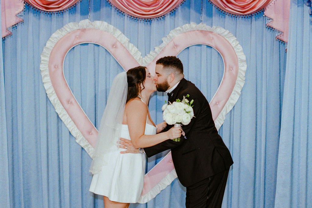 Chapel & Downtown in 90 Minutes: The Ultimate Las Vegas Elopement Timeline