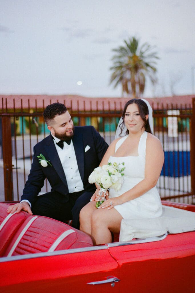 Chapel & Downtown in 90 Minutes: The Ultimate Las Vegas Elopement Timeline