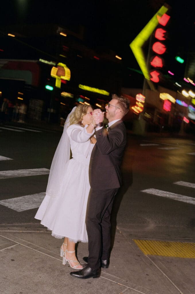 cue picture of the newlyweds kissing