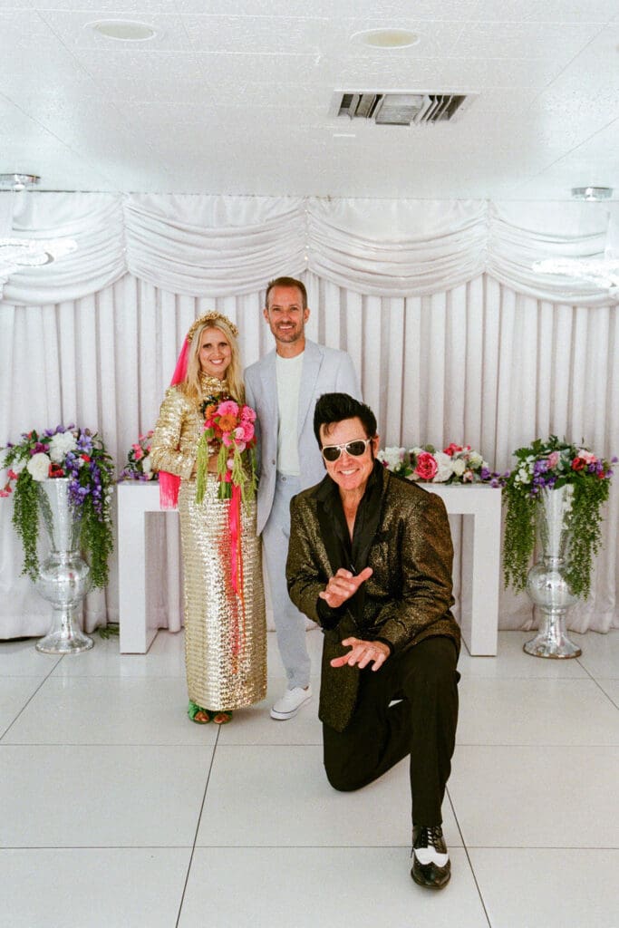 A Las Vegas Family Elopement at Little White Wedding Chapel