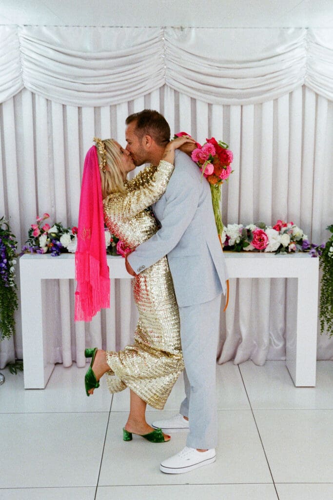 A Las Vegas Family Elopement at Little White Wedding Chapel