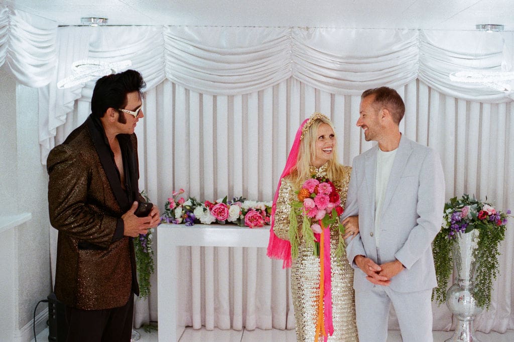 A Las Vegas Family Elopement at Little White Wedding Chapel